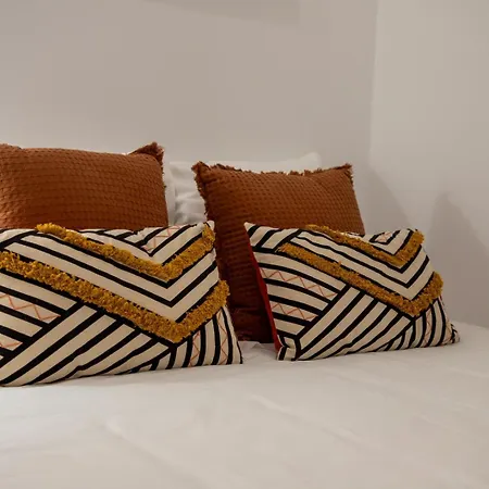 Patio 43 - Cozy In Downtown شقة *